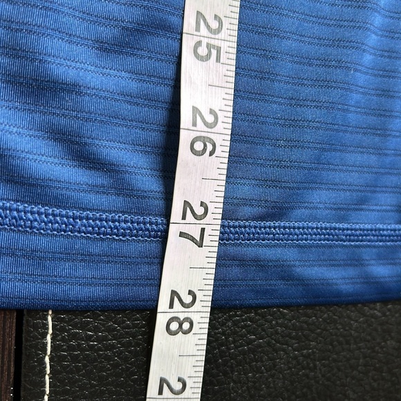 RHONE Mens Sentry Blue Vneck Tshirt Stripe Stretch Short Sleeve Sz M - Picture 11 of 11